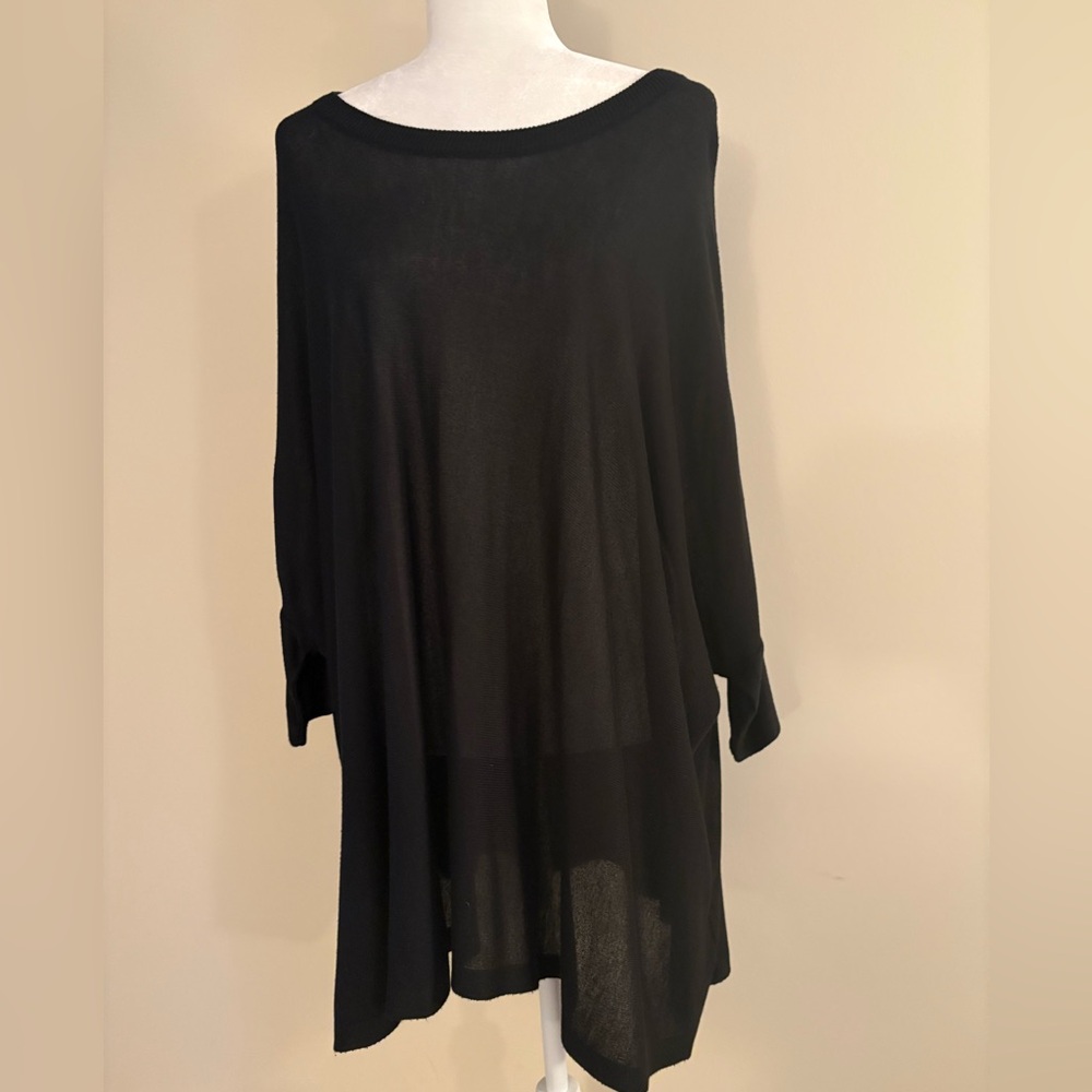 Black light weight Sweater